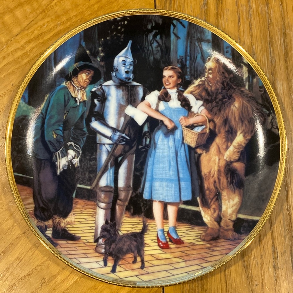 “We’re Off to See the Wizard” collector plate from The Wizard of Oz.